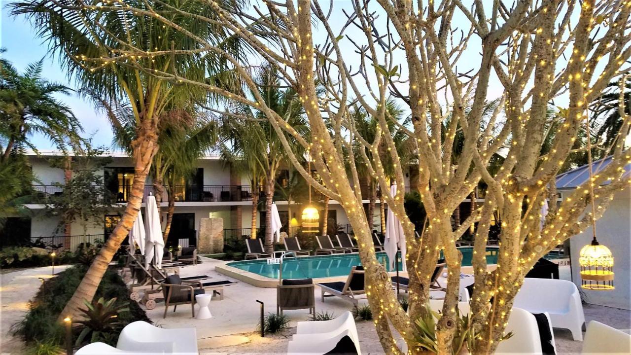 Bali Hai Beachfront Resort And Spa Холмс-Бич Экстерьер фото